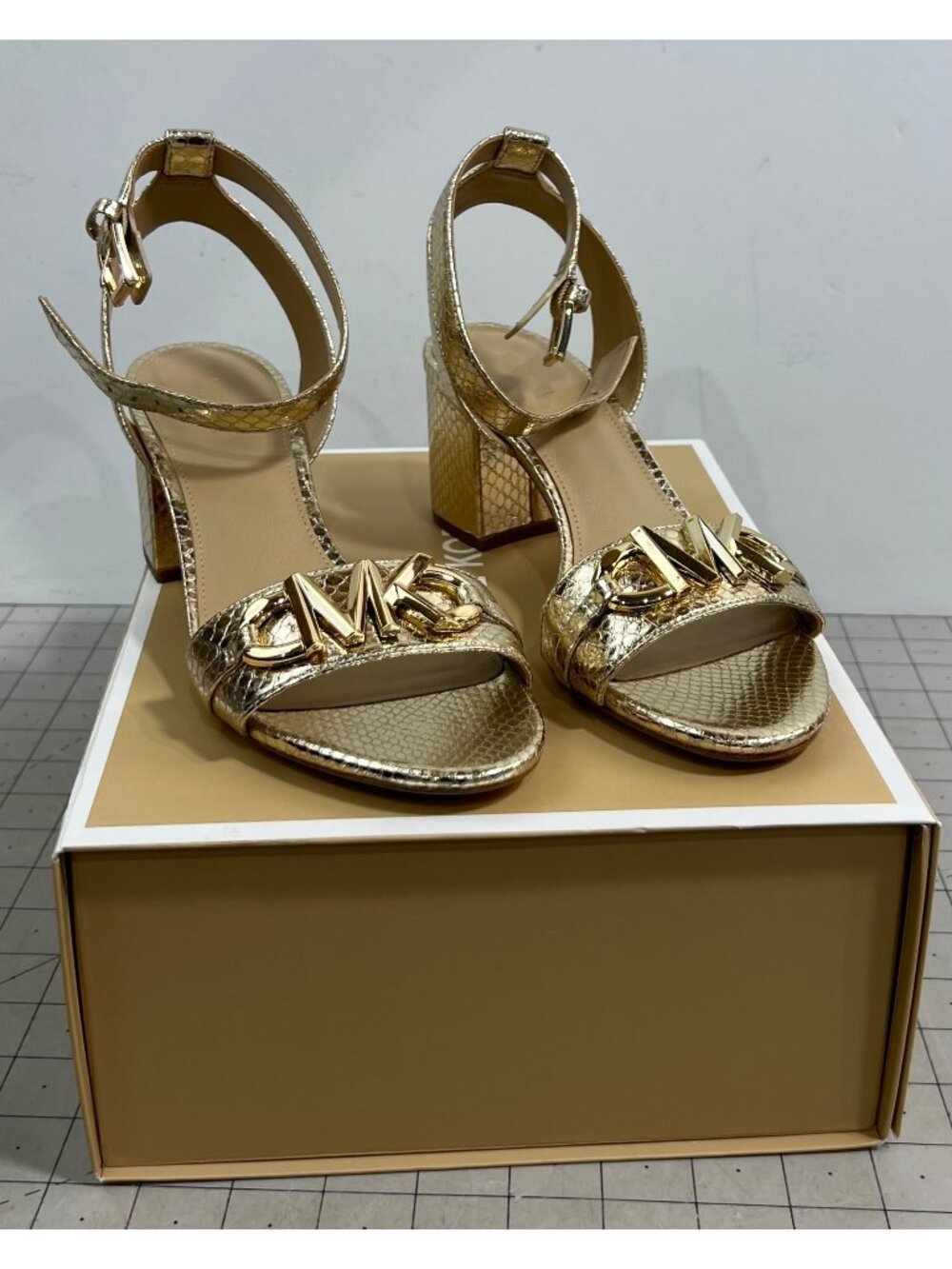 Michael Kors Gold IZZY Snakeskin Block Heel Sandals Women's Sz. 7 New ~~
